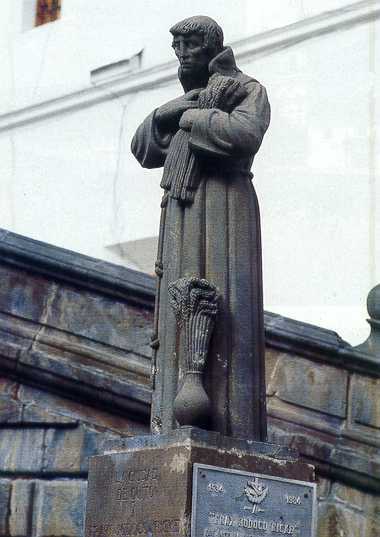 Fray Jodoco Ricke. Monumento en la Iglesia de San Francisco.