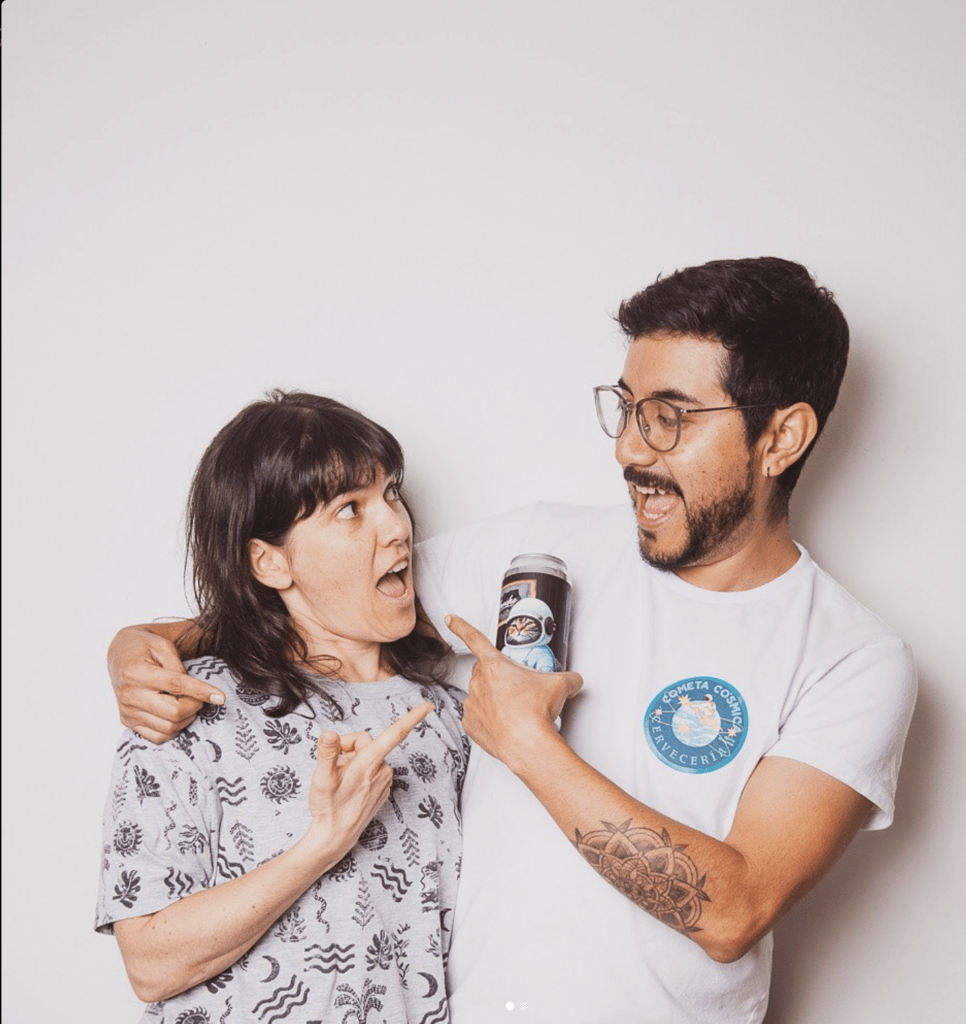 Florencia Rapallini y Carlos Sánchez Tito, de la Cervecería Cometa Cósmica.